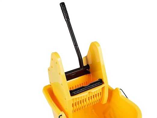Amazon Basics Floor Cleaning Rectangular Mop Bucket - Image 4