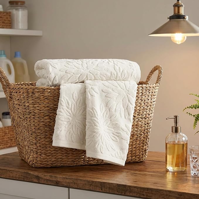 Artoid Mode 2 Pcs Beige 3D Dahlia Floral Jacquard Hand Towels - Image 5
