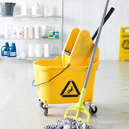 Amazon Basics Floor Cleaning Rectangular Mop Bucket - Image 7